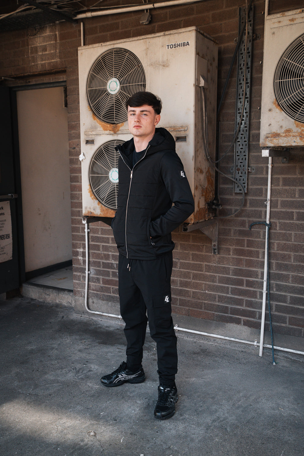 EL Hybrid Jacket “Black”