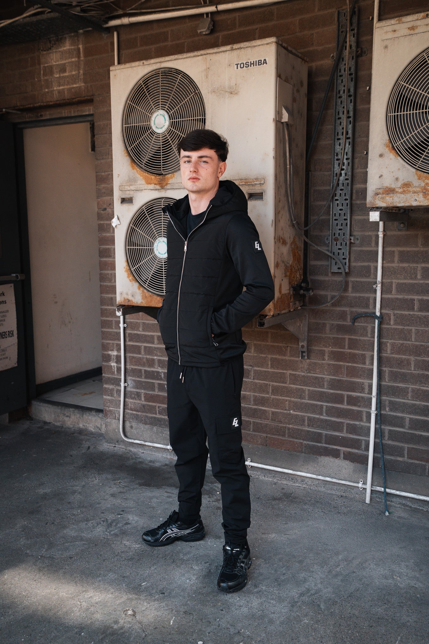 EL Hybrid Jacket “Black”